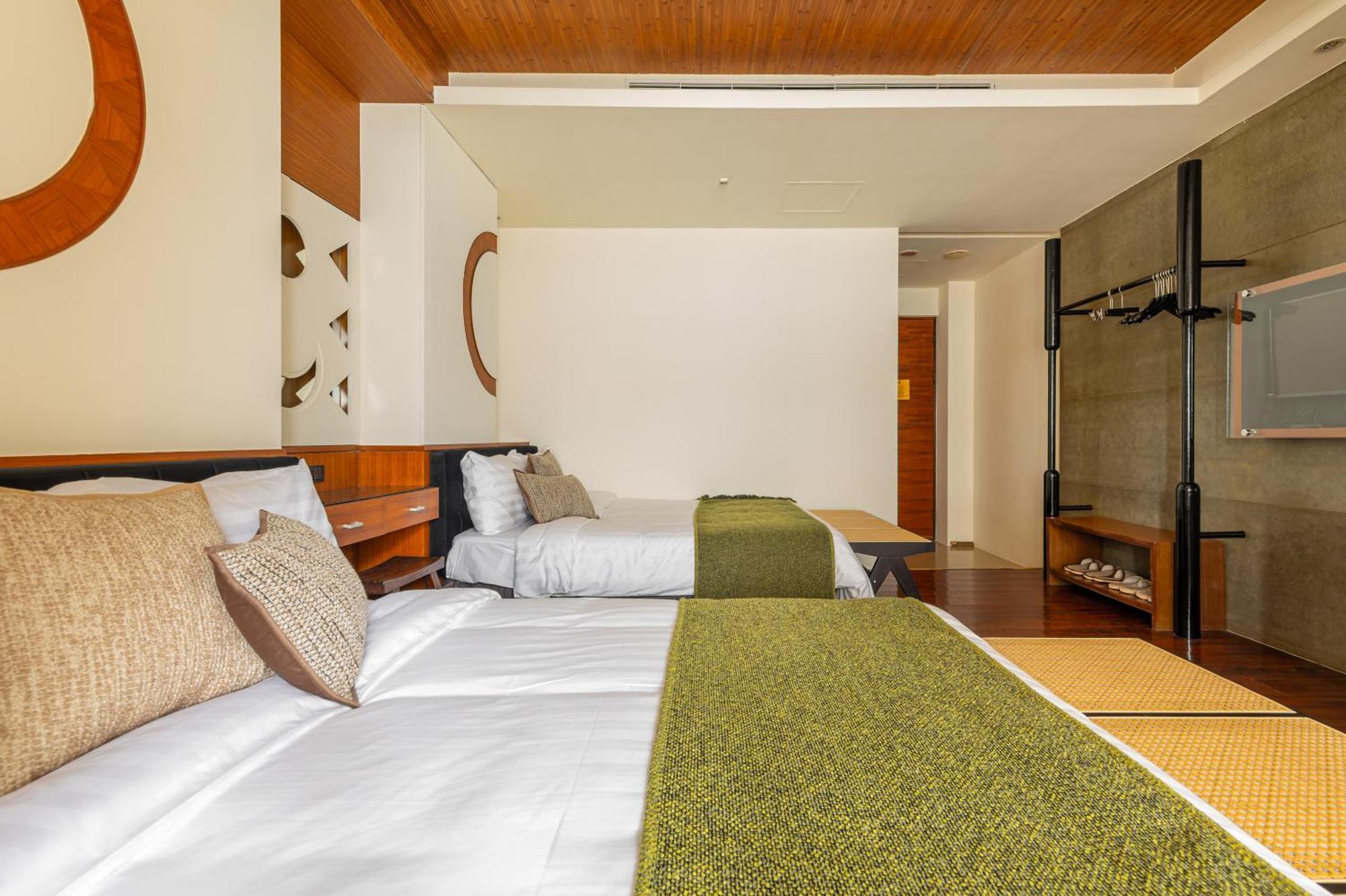 Sun Moon Lake Itathao Vacation Inn With Elevator Yuchi Exterior photo